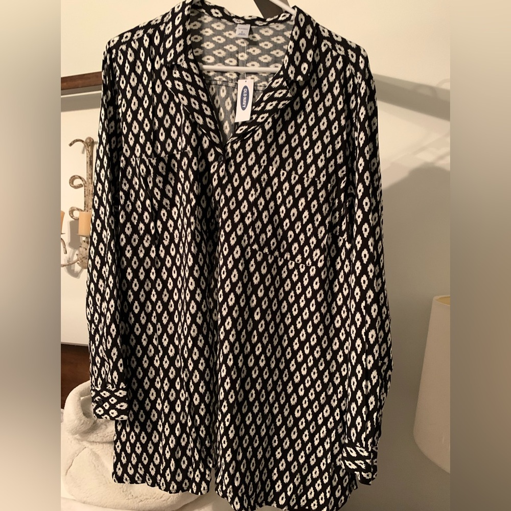 Old Navy button down top